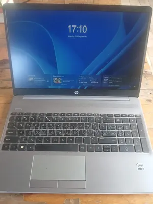 Laptop HP 250 G8 8GB Intel Core i5 HDD+SSD 256GB