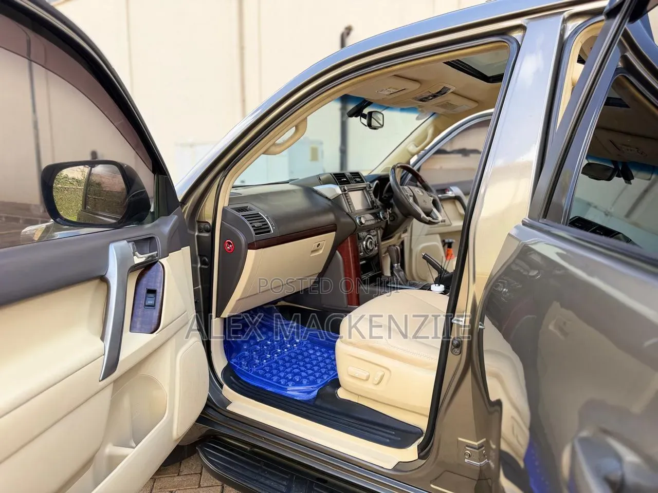 Toyota Land Cruiser Prado 2015 Gold