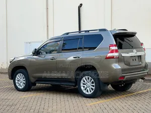 Toyota Land Cruiser Prado 2015 Gold