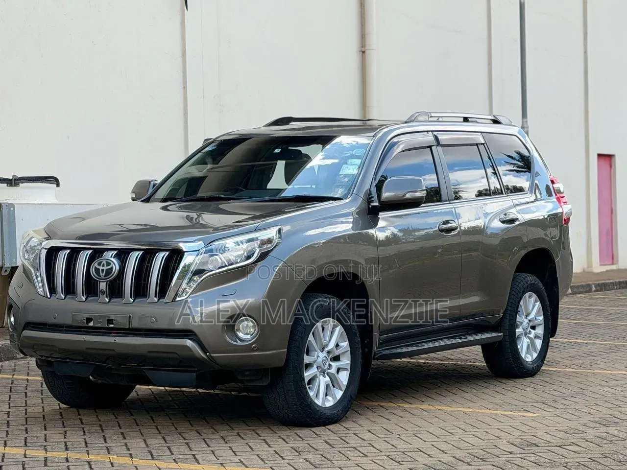 Toyota Land Cruiser Prado 2015 Gold