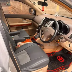 Toyota Harrier 2.4 2011