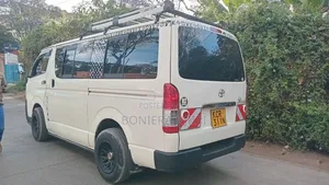 Toyota HiAce 2012 White