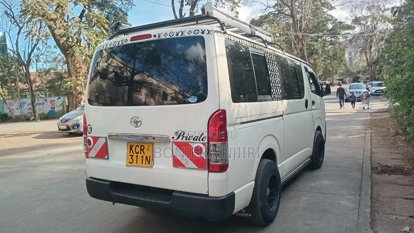 Toyota HiAce 2012 White