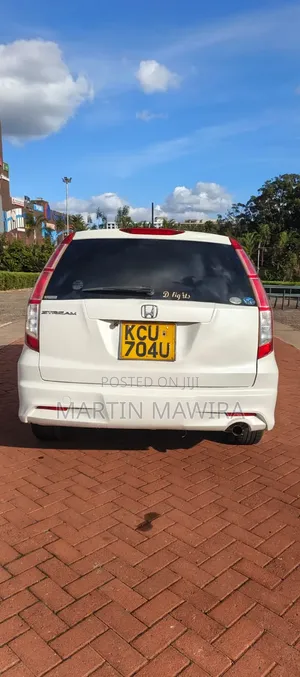 Honda Stream 2013 White
