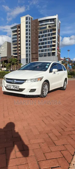 Honda Stream 2013 White