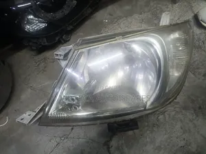 Headlight Vigo 2007