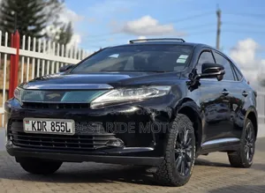 Toyota Harrier 2.0 2018 Black