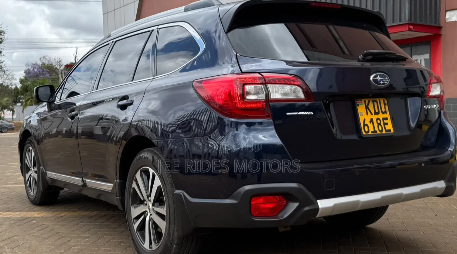 Subaru Outback 2018 Blue