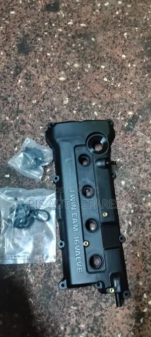 Nissan B14 Engine Top Cover