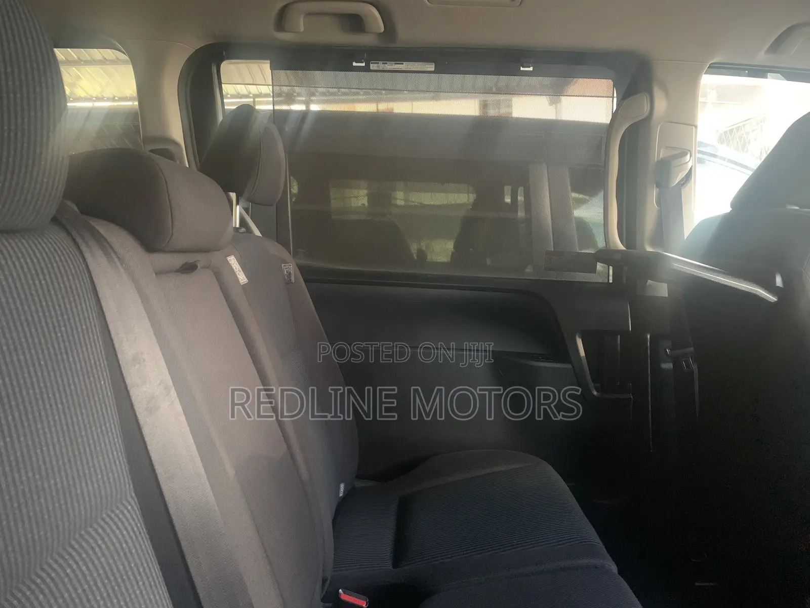 Toyota Voxy X 2WD 7-Seater 2019 Pearl
