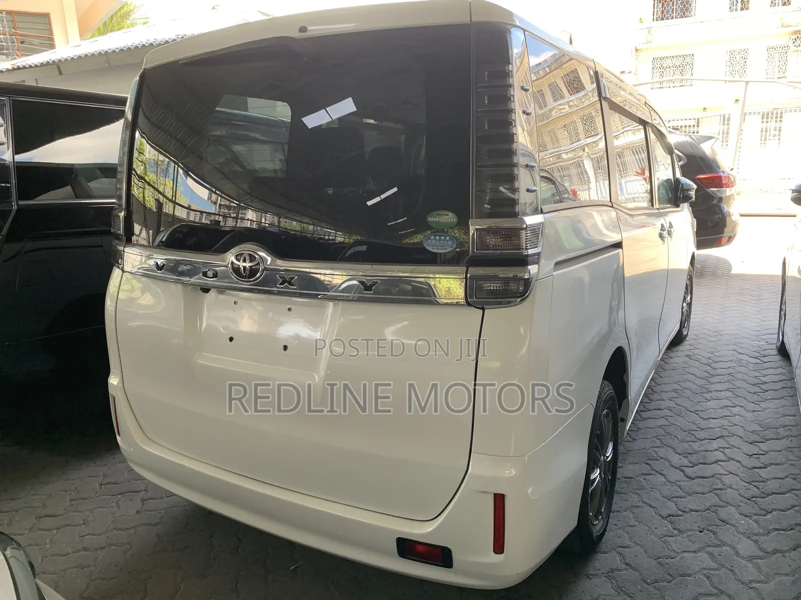 Toyota Voxy X 2WD 7-Seater 2019 Pearl