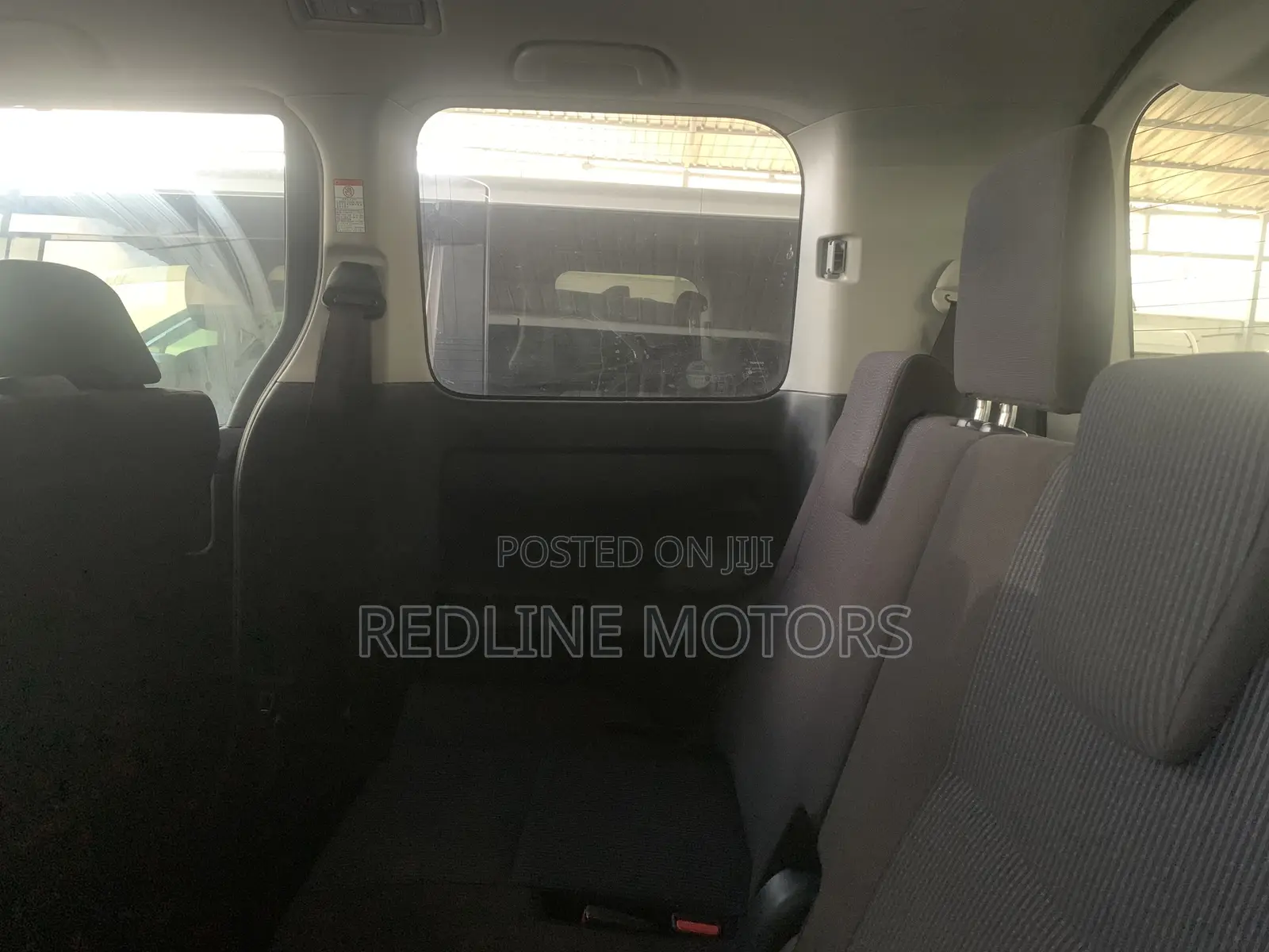 Toyota Voxy X 2WD 7-Seater 2019 Pearl