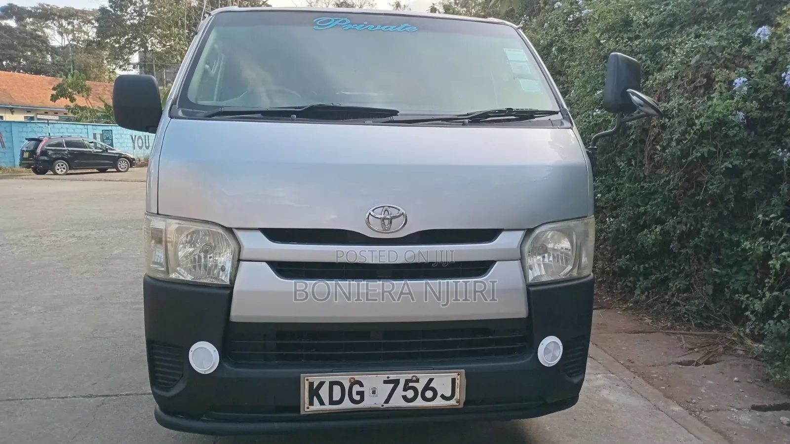 Toyota HiAce 2014 Silver