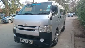 Toyota HiAce 2014 Silver