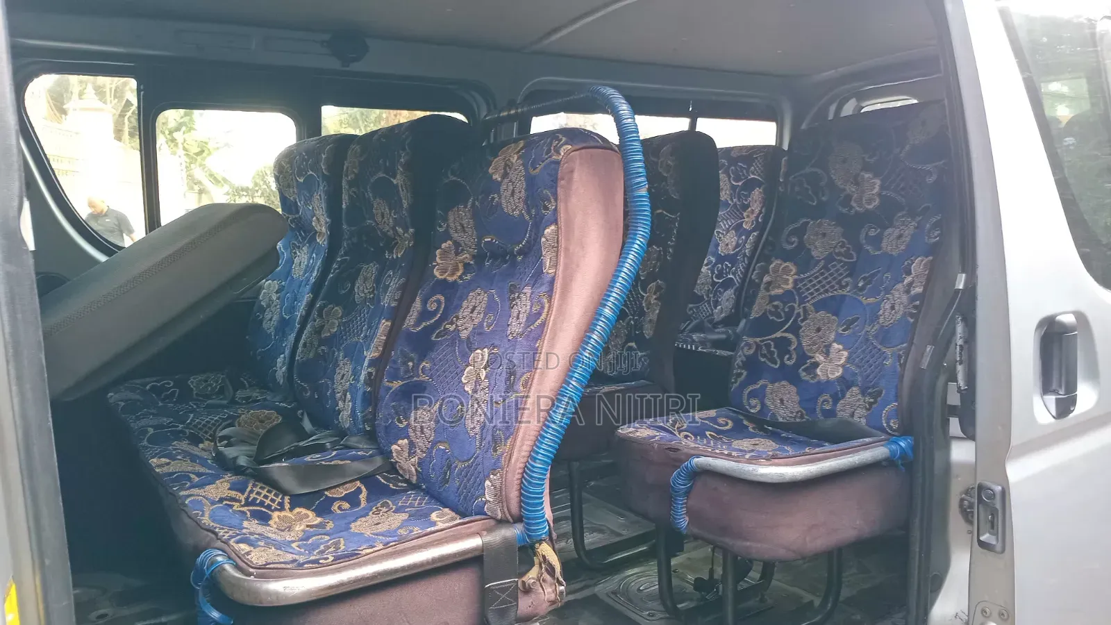 Toyota HiAce 2014 Silver