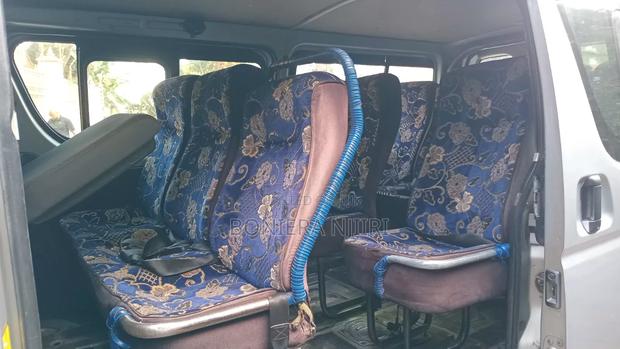 Toyota HiAce 2014 Silver - thumbnail 7