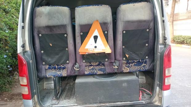 Toyota HiAce 2014 Silver - thumbnail 8