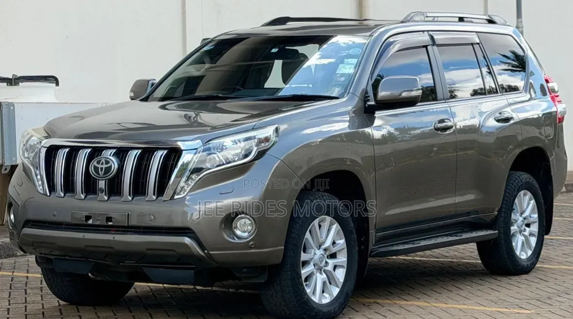 Toyota Land Cruiser Prado 2015 Gray