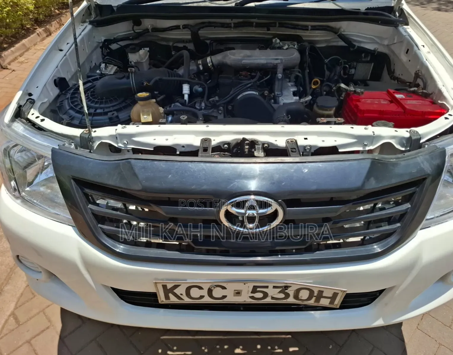 Toyota Hilux 2014 White
