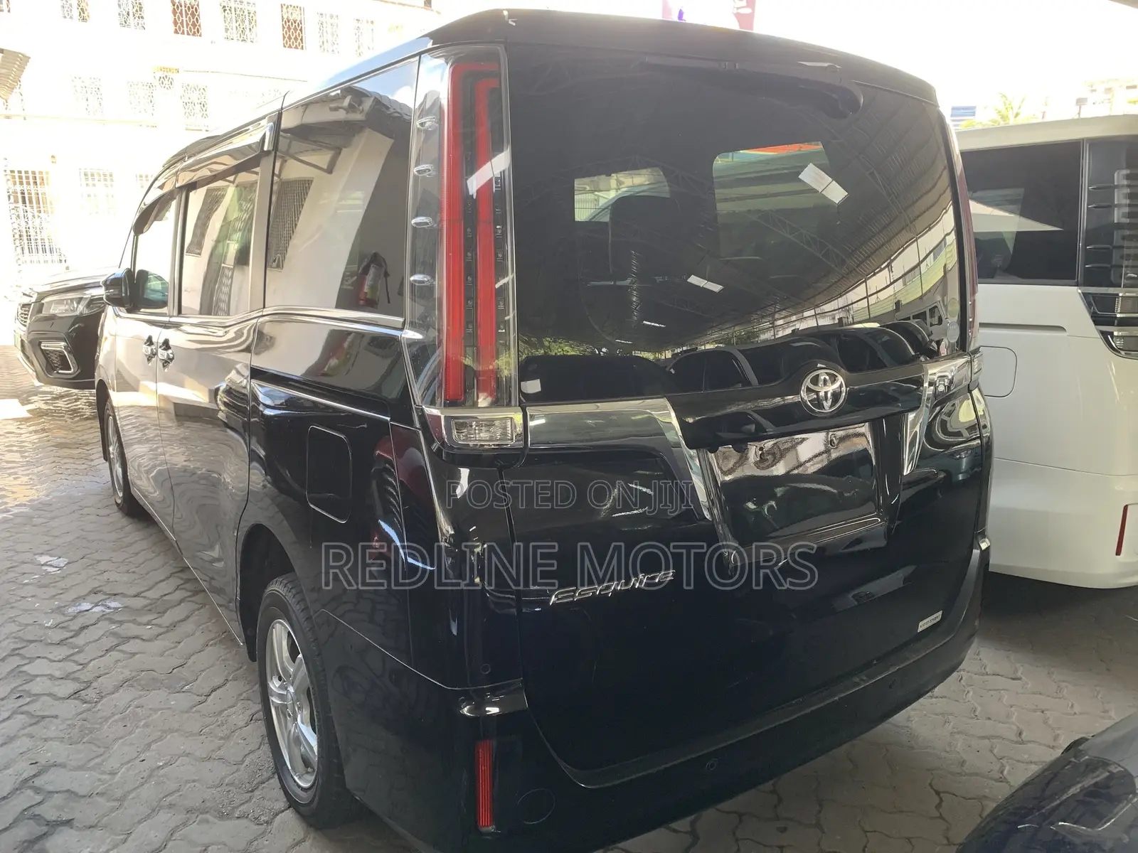 Toyota Esquire 2.0 FWD (7 seater) 2019 Black