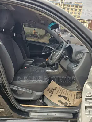 Toyota Vanguard 2012 Black