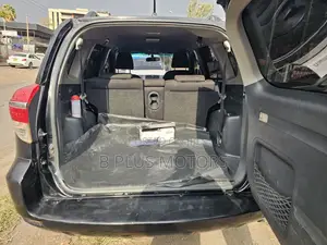 Toyota Vanguard 2012 Black