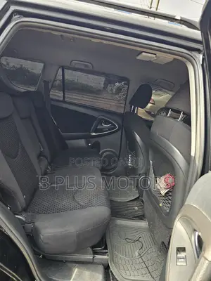 Toyota Vanguard 2012 Black