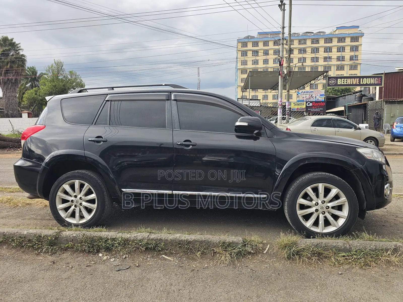Toyota Vanguard 2012 Black
