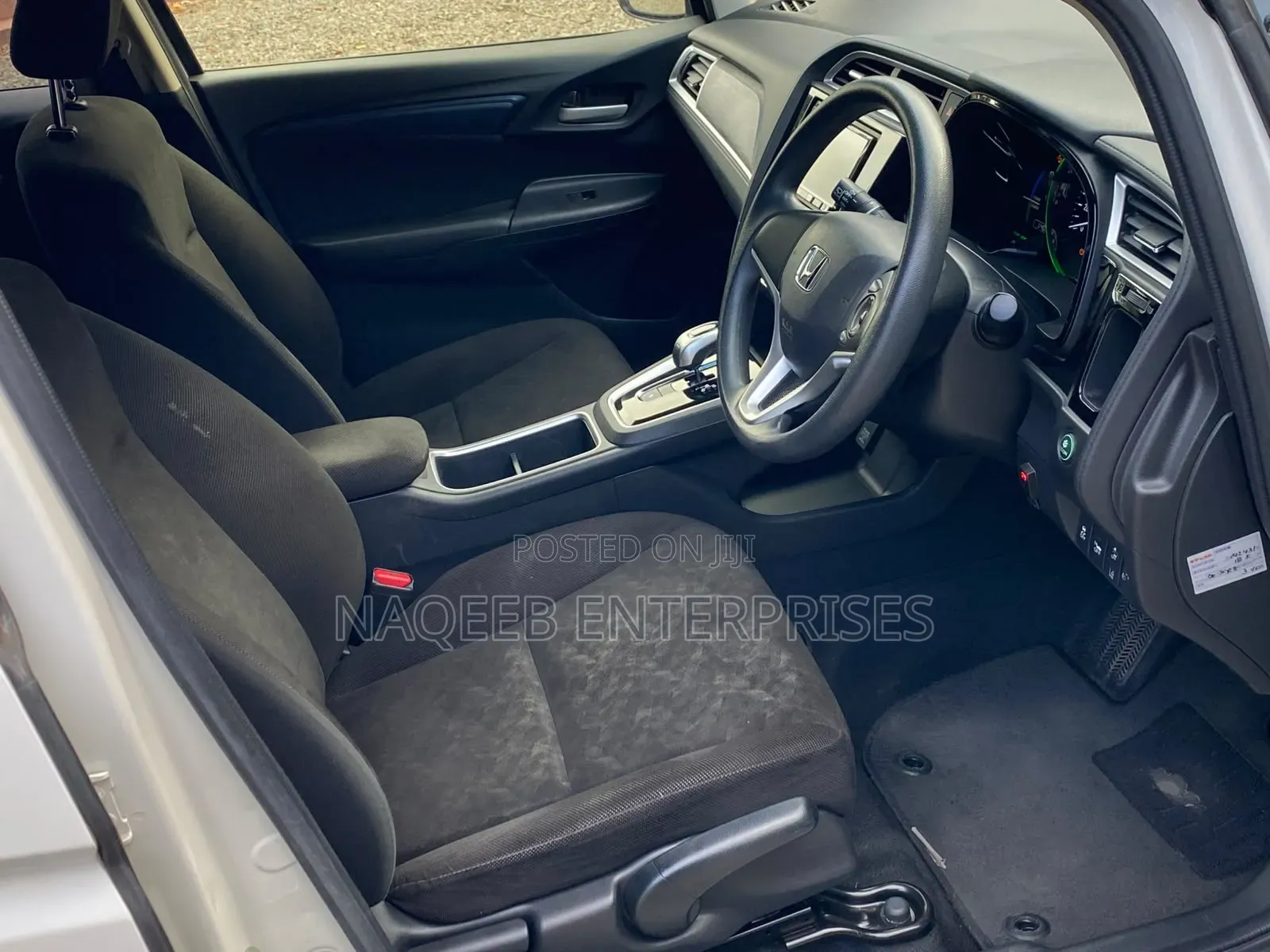 Honda Fit Shuttle 2019 White