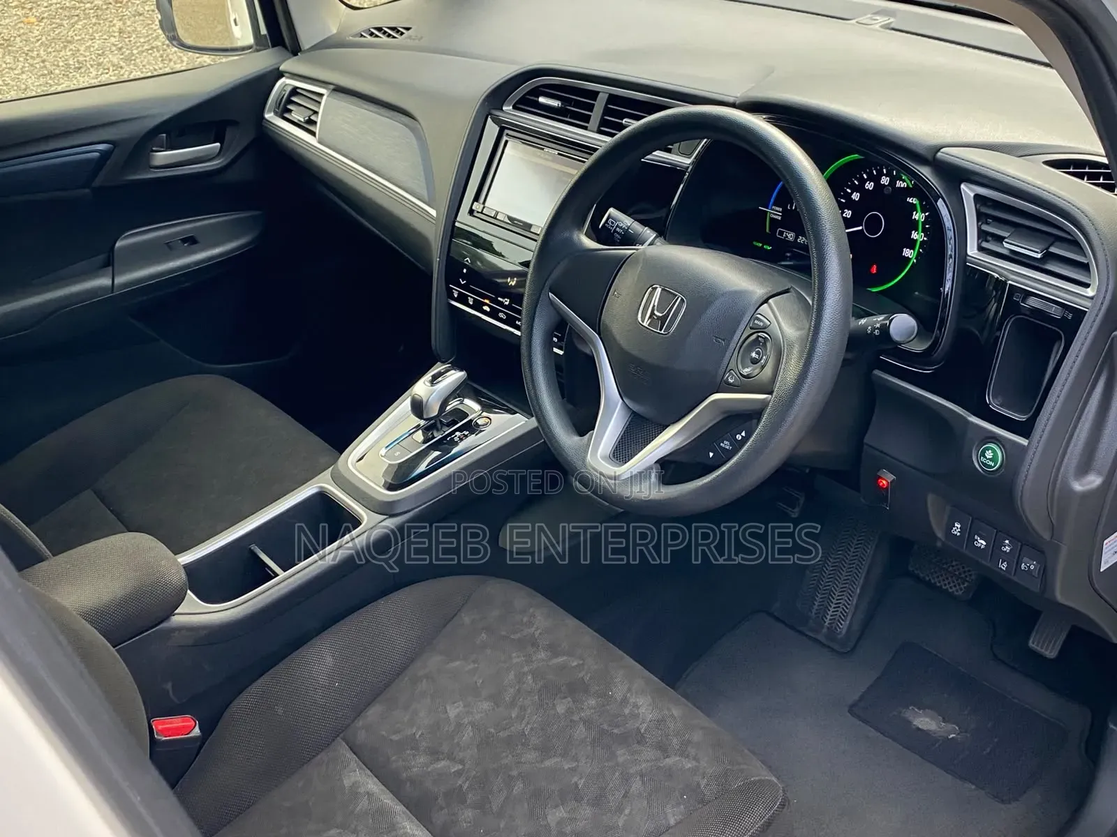 Honda Fit Shuttle 2019 White
