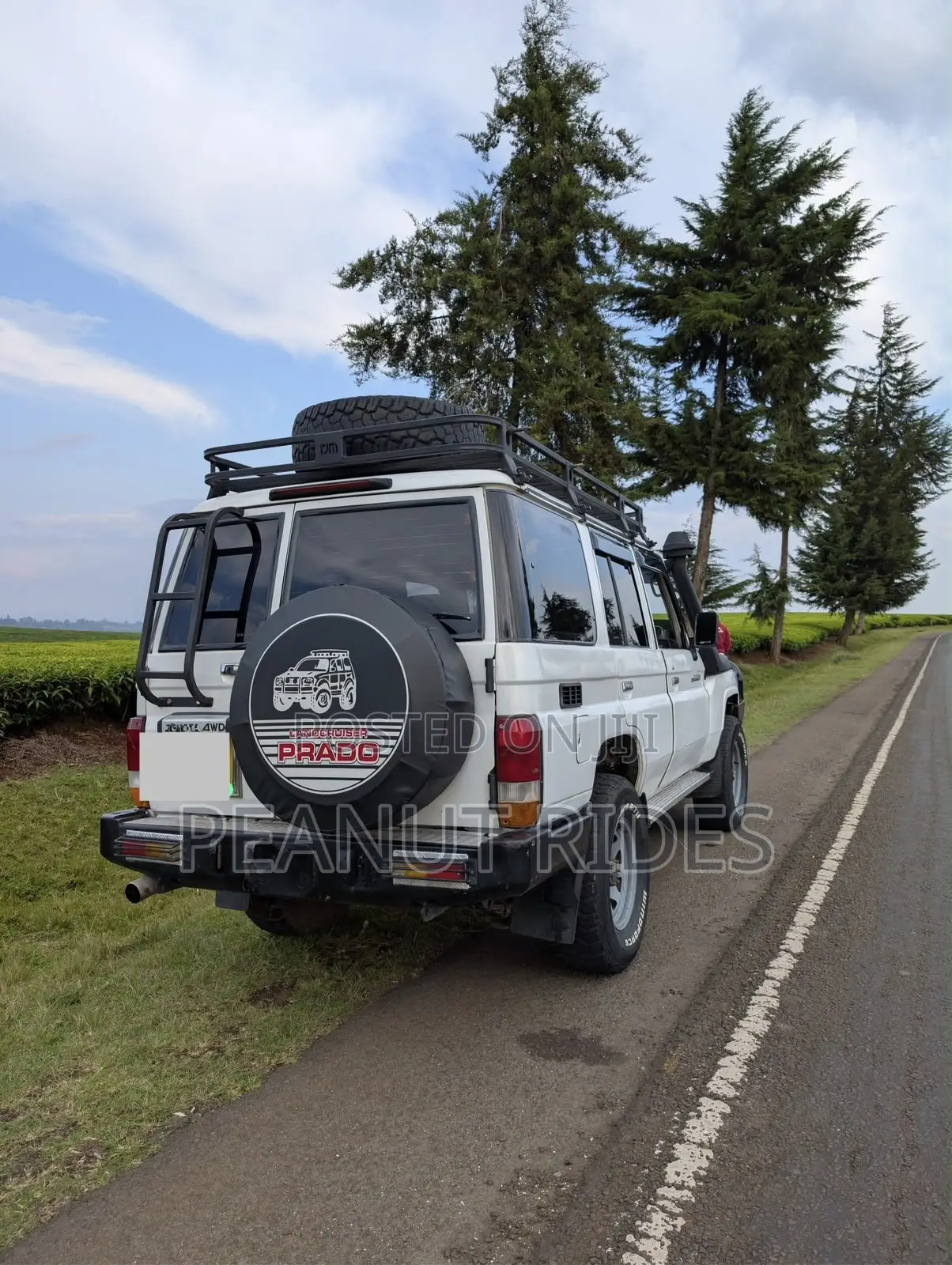 Toyota Land Cruiser 2016 White