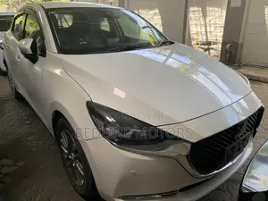 Mazda 2 2019 White