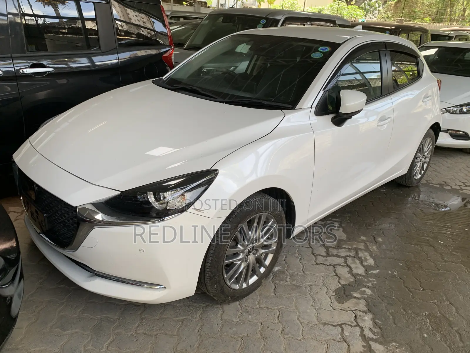 Mazda 2 2019 White
