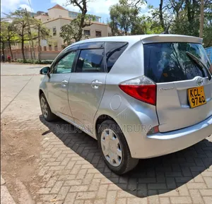 Toyota Ractis 2011 Gray