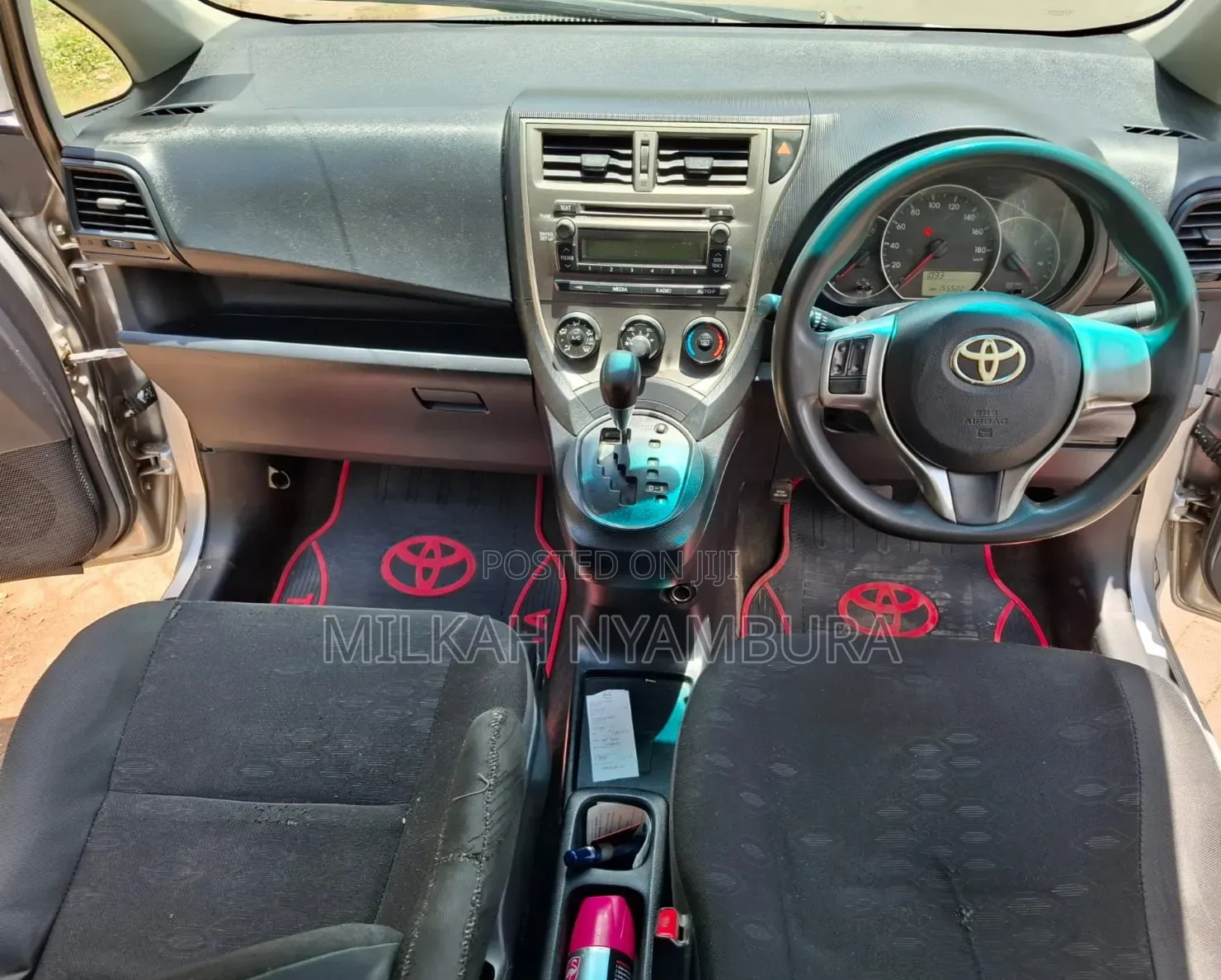 Toyota Ractis 2011 Gray