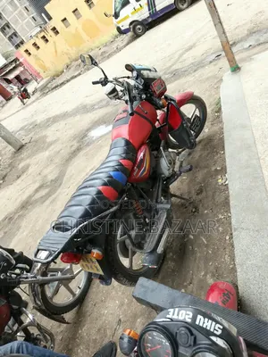 TVS HLX 125 2024 Red