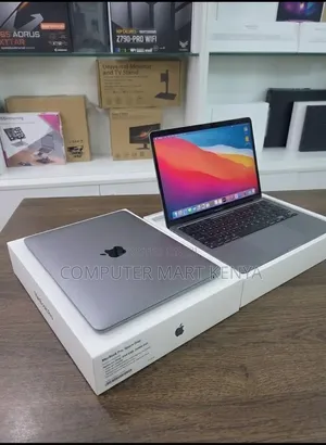 New Laptop Apple MacBook Air 2018 8GB Intel Core i5 SSHD (Hybrid) 256GB