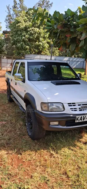 Isuzu KB 300 TDi LX 4x4 2005 White