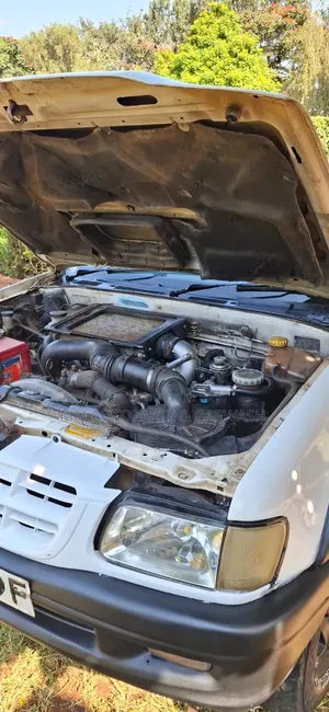 Isuzu KB 300 TDi LX 4x4 2005 White