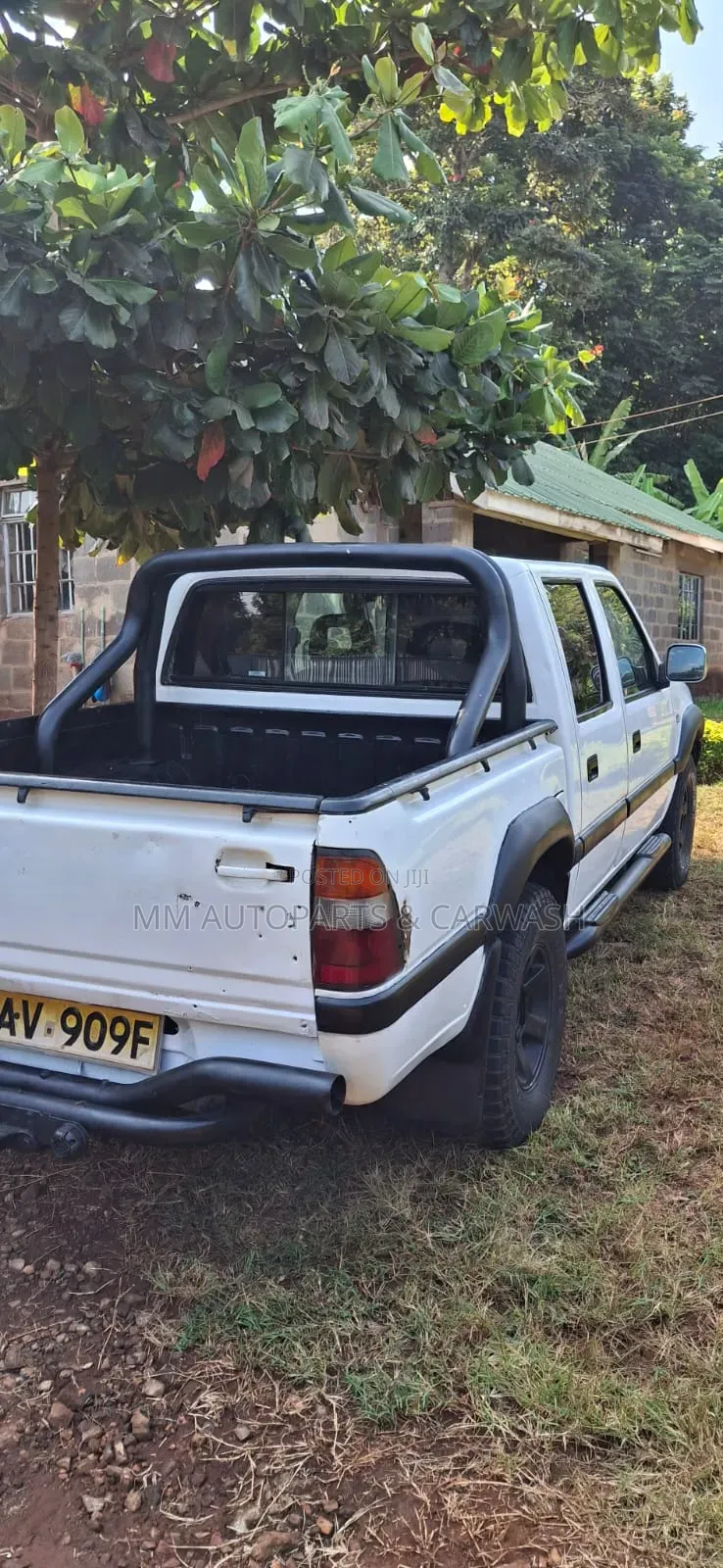 Isuzu KB 300 TDi LX 4x4 2005 White
