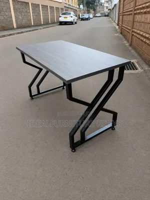 *Executive Office Desk - Moder Black
