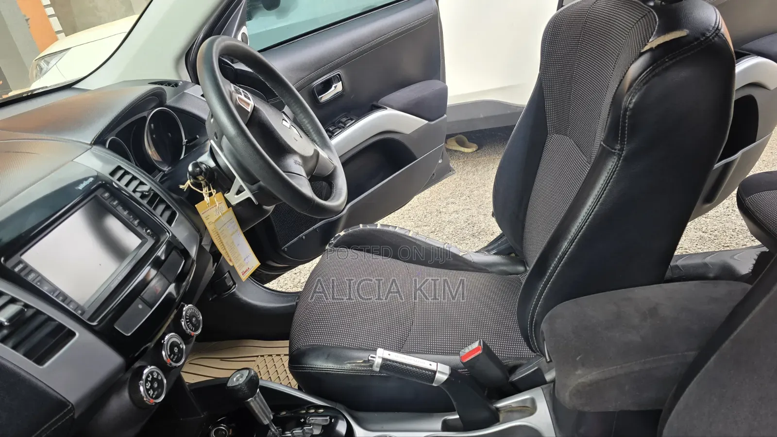 Mitsubishi Outlander 2010 Black