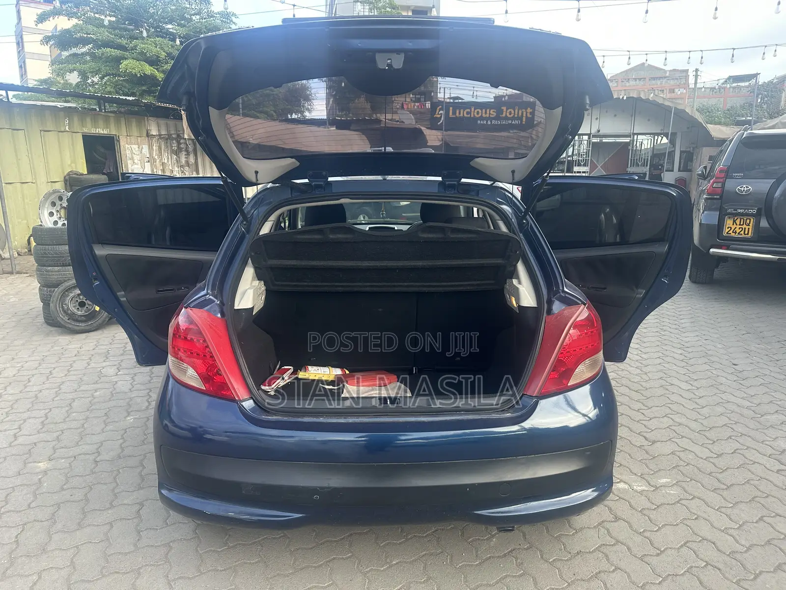 Peugeot 207 2012 Blue