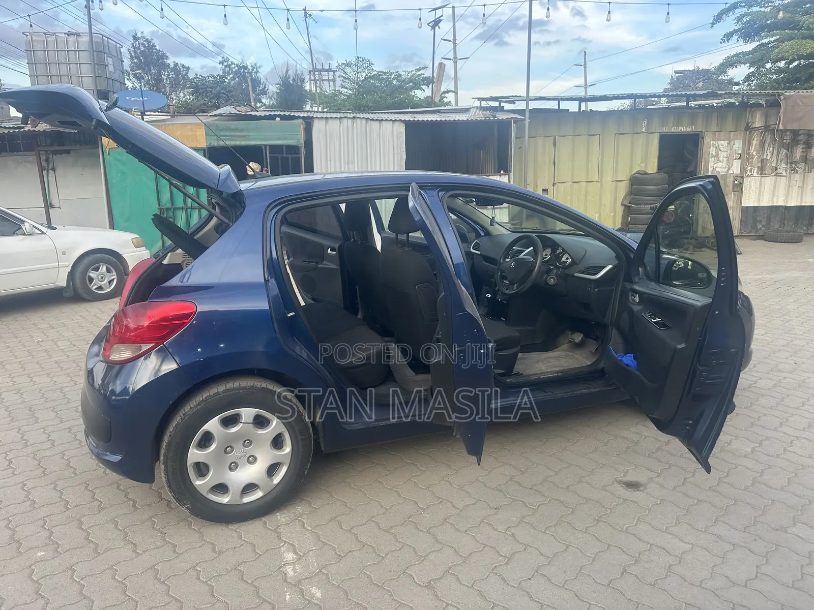 Peugeot 207 2012 Blue