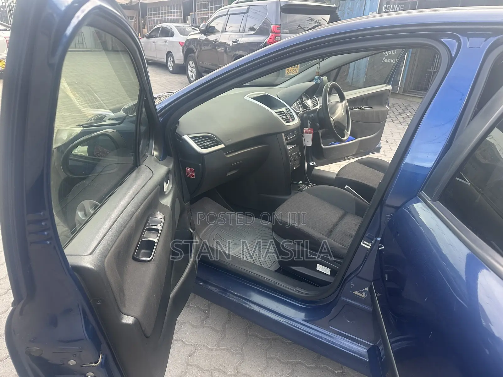 Peugeot 207 2012 Blue