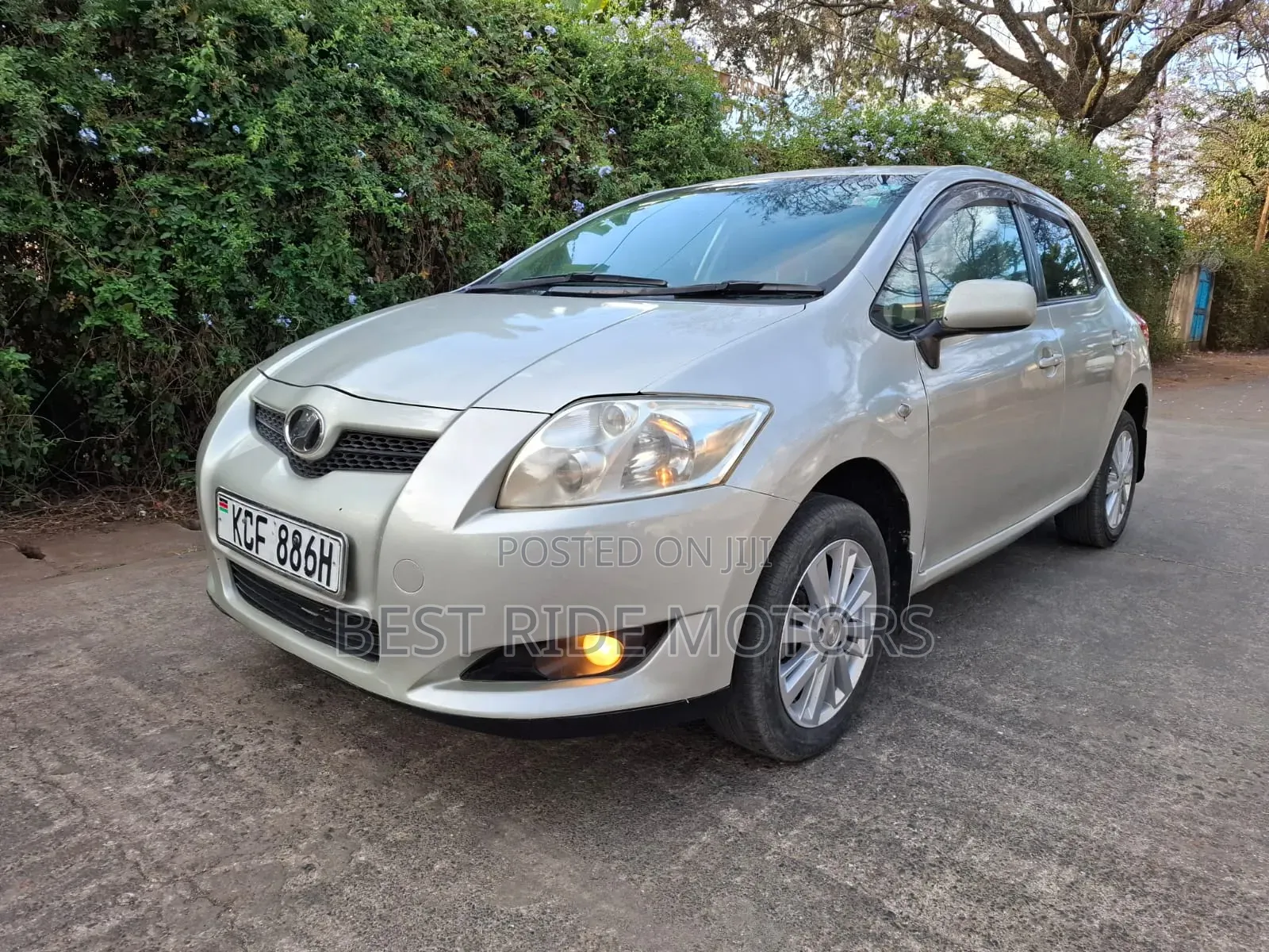 Toyota Auris 2009 Silver