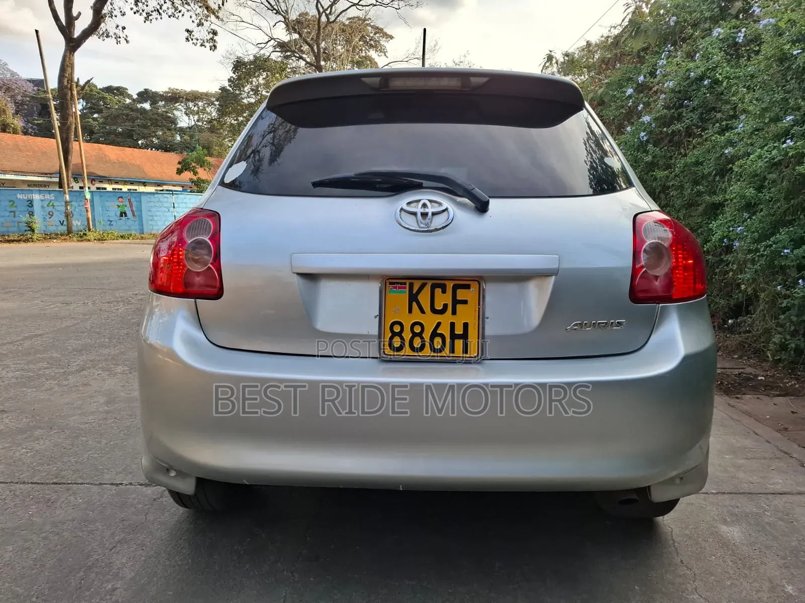 Toyota Auris 2009 Silver