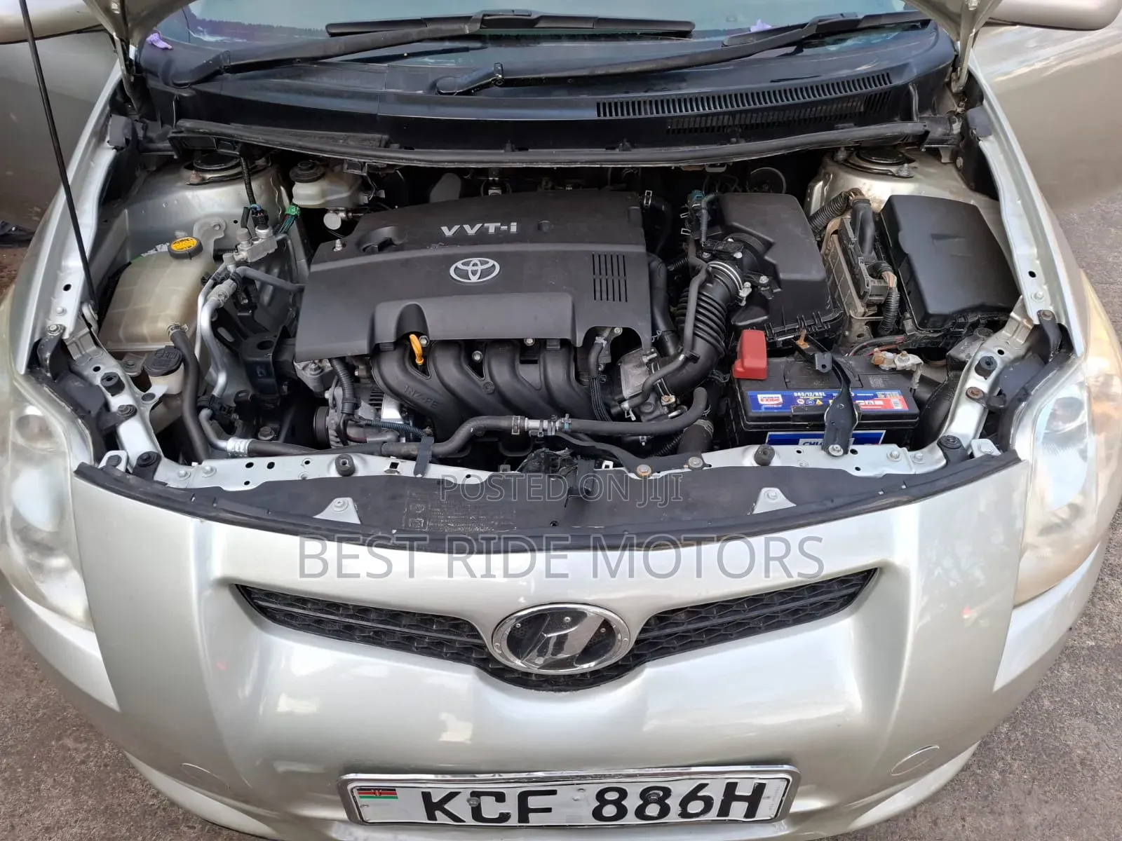 Toyota Auris 2009 Silver