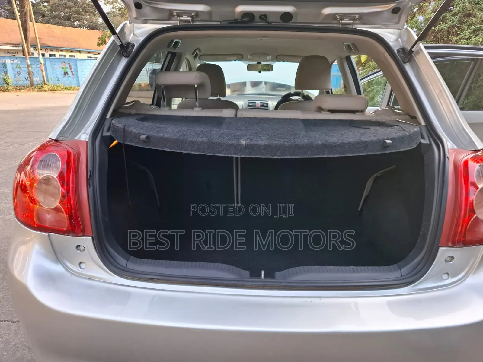 Toyota Auris 2009 Silver