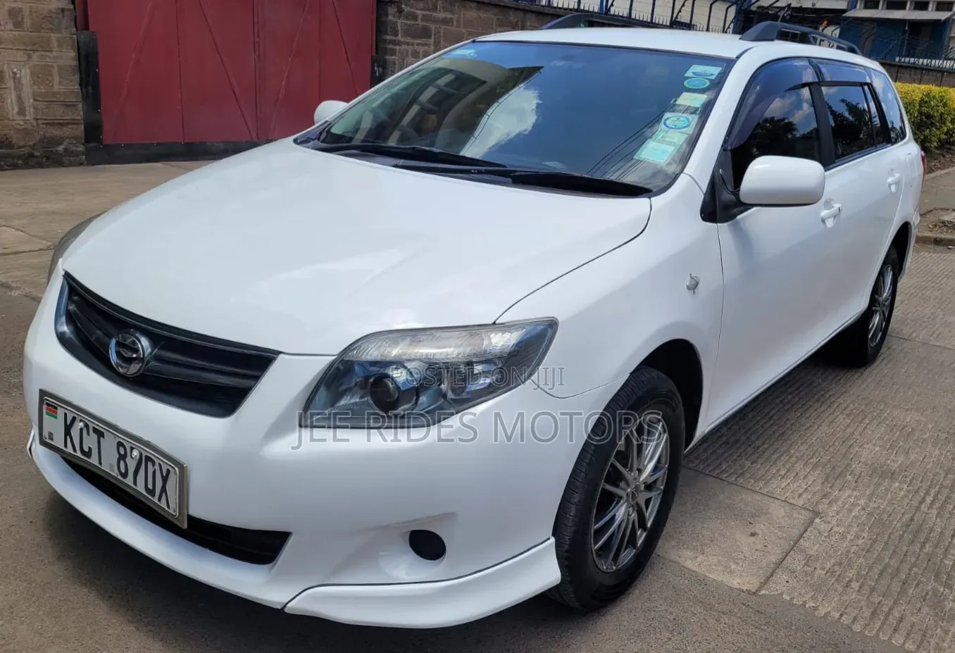 Toyota Corolla Fielder 2012 Off white